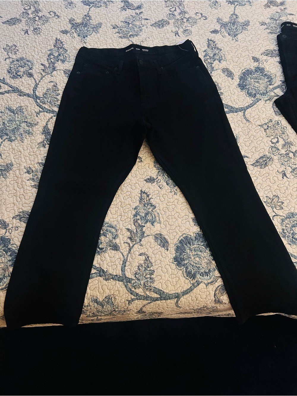 New. Old Navy men’s Black -Straight Leg Jeans